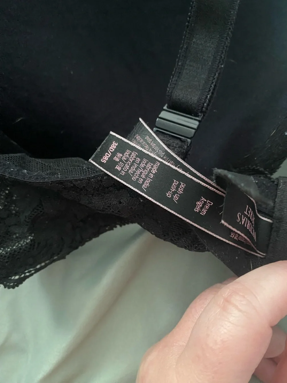 Vs bra - Picture 3 of 5